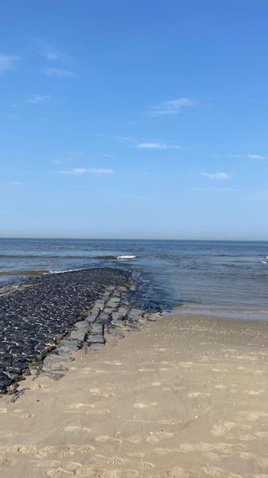 Strandhuisje Eva, Dicht Bij Zee Callantsoog Luaran gambar